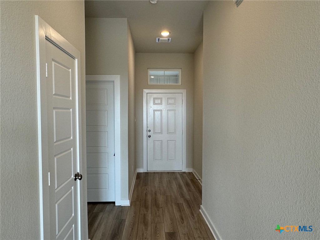 925 James Parker Circle Property Photo 17