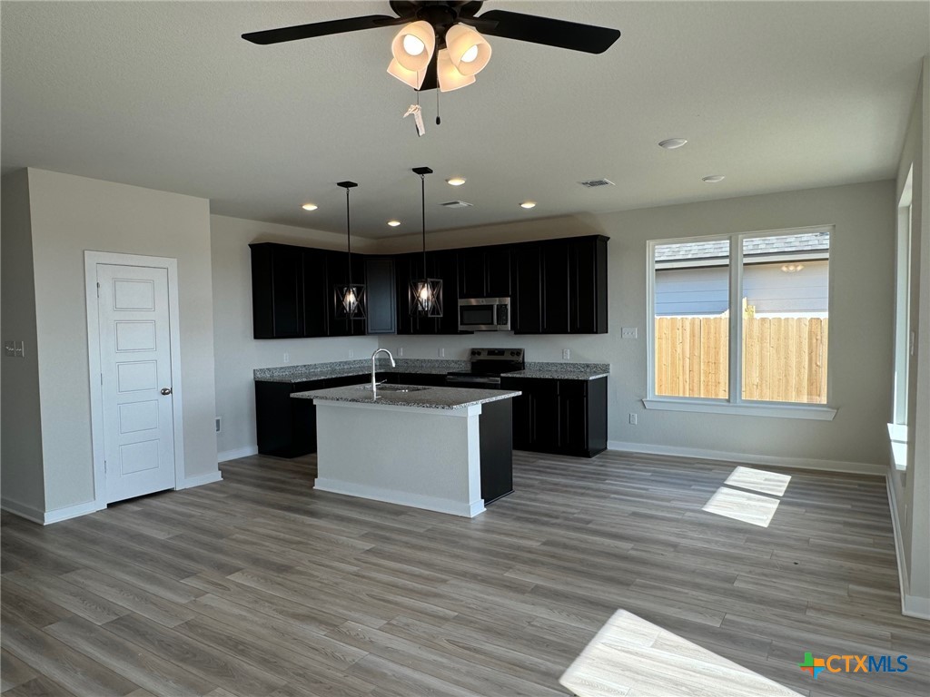 925 James Parker Circle Property Photo 19