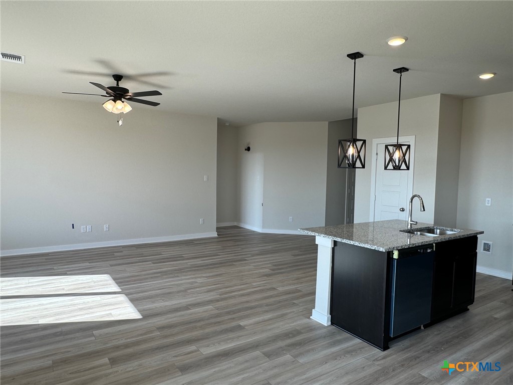925 James Parker Circle Property Photo 22