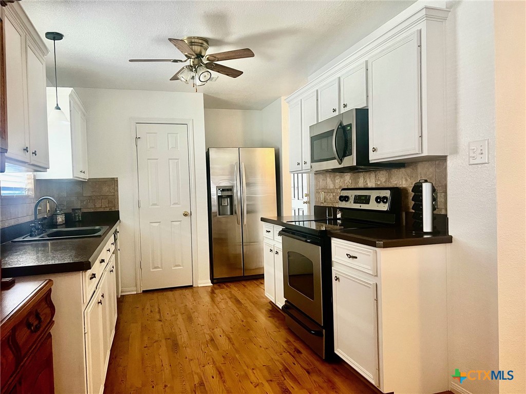 2306 Mikulec Drive Property Photo 6
