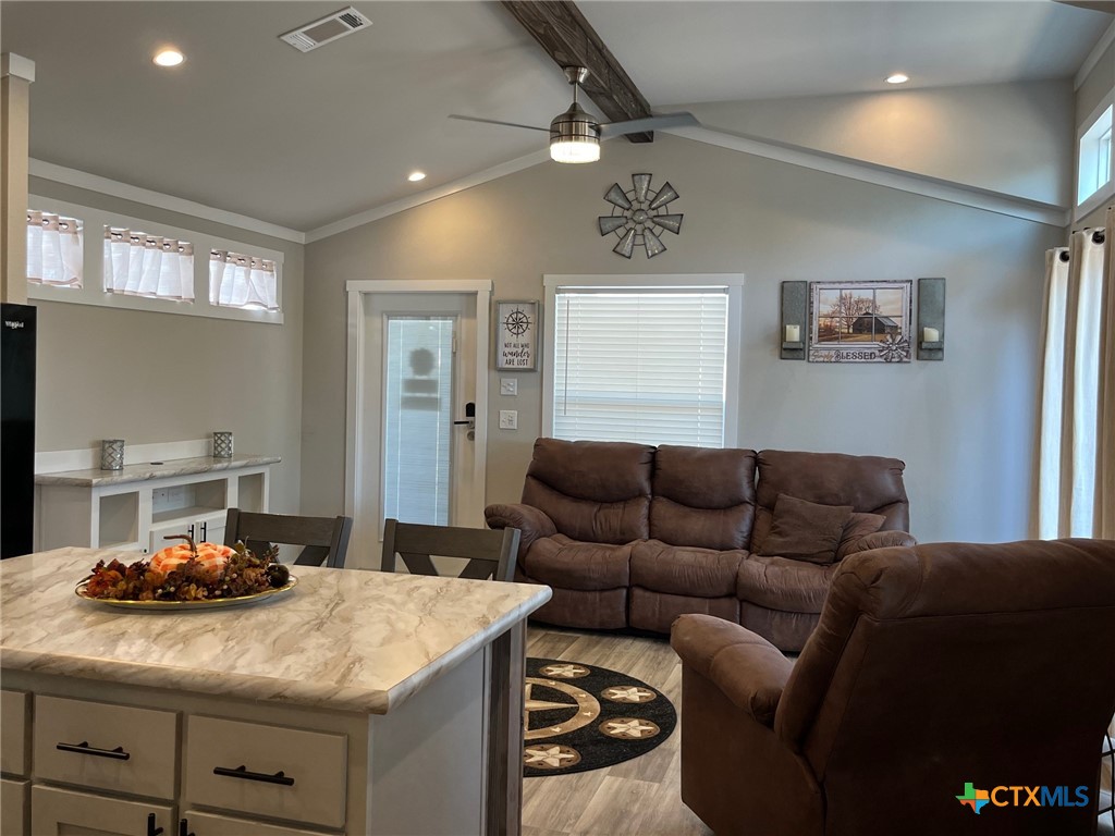 709 Lampasas Street Property Photo 19