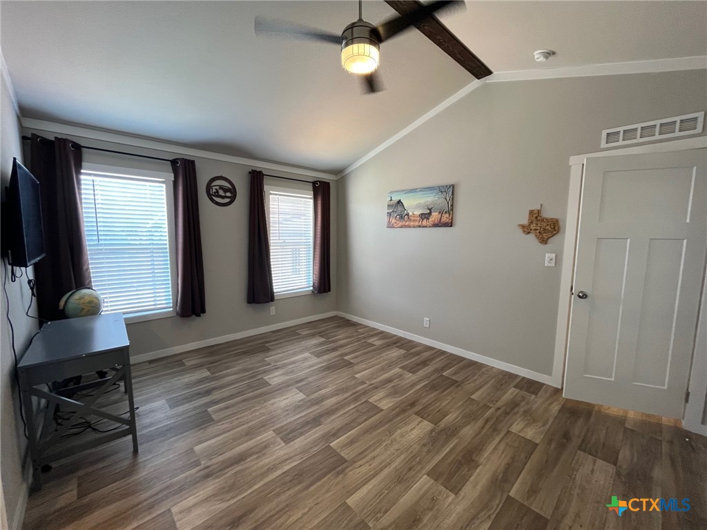 709 Lampasas Street Property Photo 26