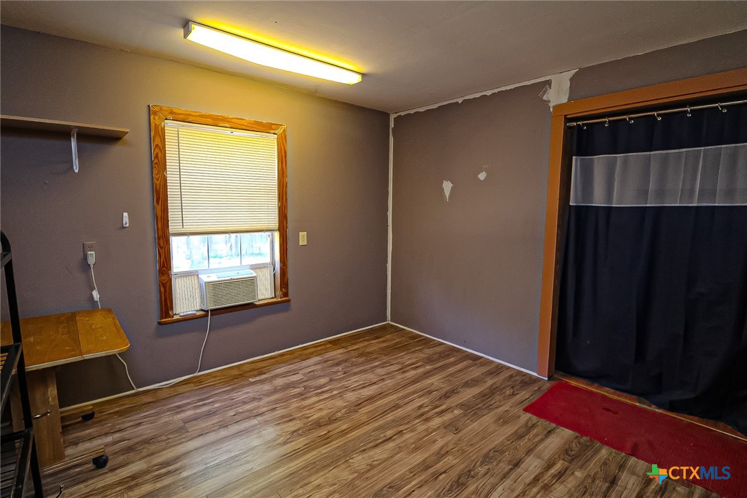 1124 E Kingsbury Street B Property Photo 12