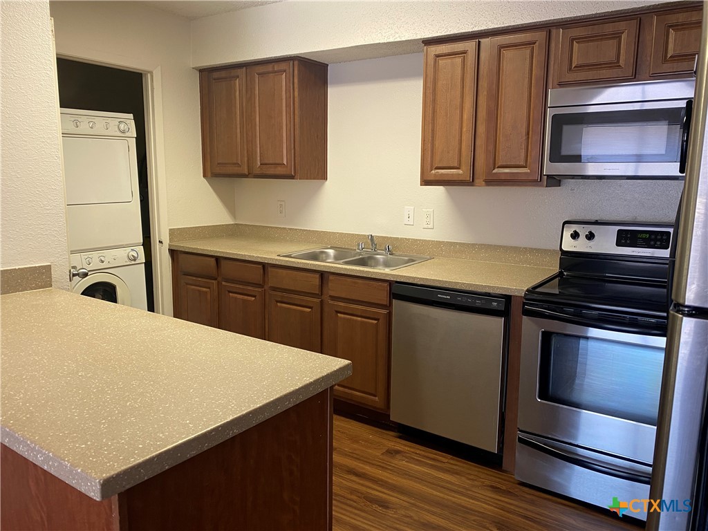 205 Craddock Avenue B2 Property Photo 1