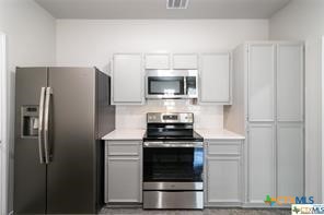 316 Lowes Boulevard Property Photo 10