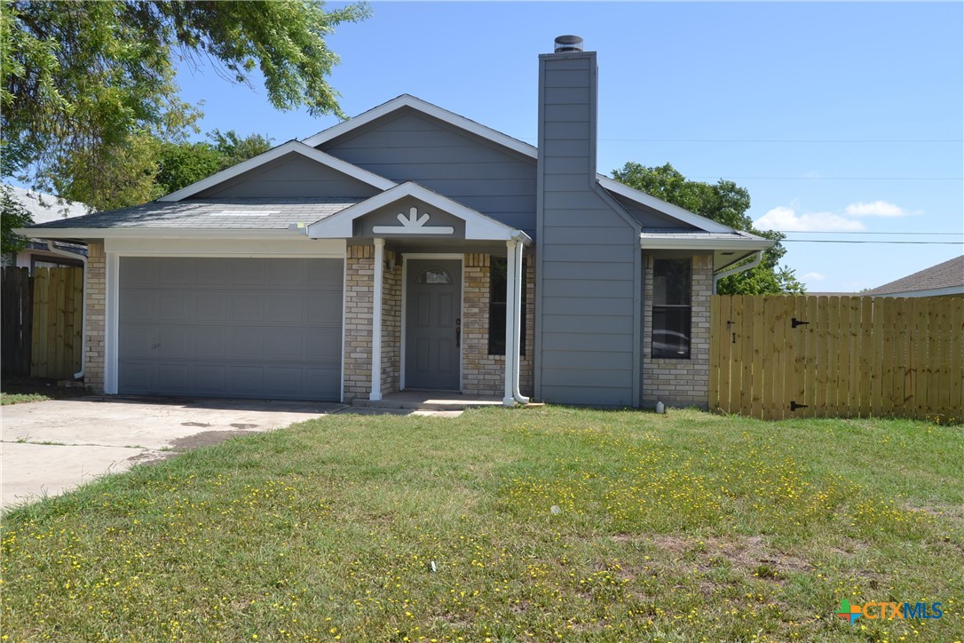 2201 Cimmaron Drive Property Photo 1