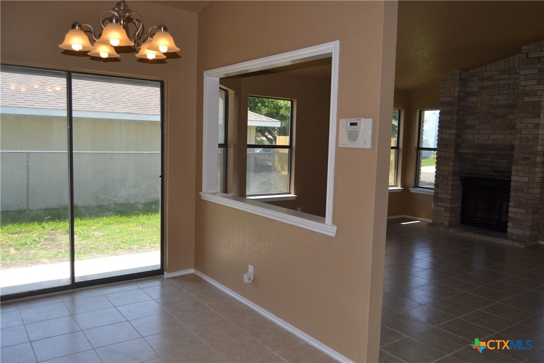 2201 Cimmaron Drive Property Photo 3