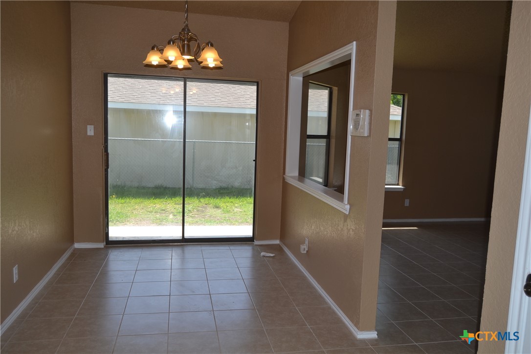 2201 Cimmaron Drive Property Photo 5
