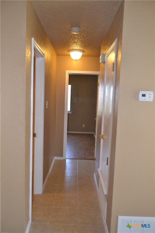 2201 Cimmaron Drive Property Photo 6