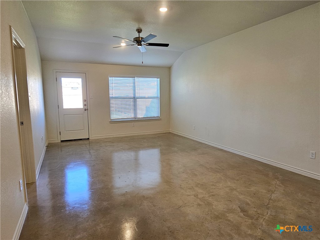 1262 Lehmann Drive A Property Photo 8