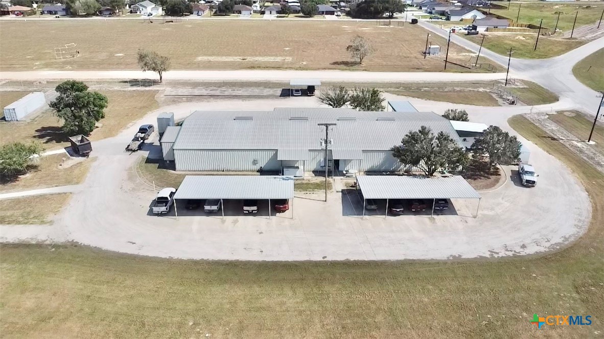 400 Warehouse Road Property Photo 3