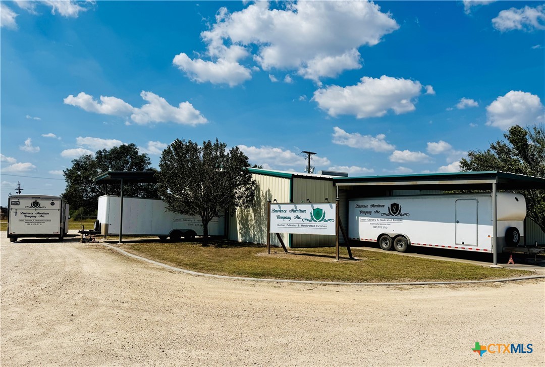 400 Warehouse Road Property Photo 4