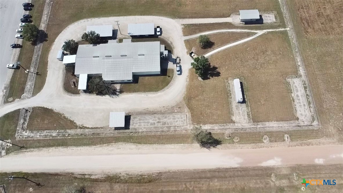 400 Warehouse Road Property Photo 9