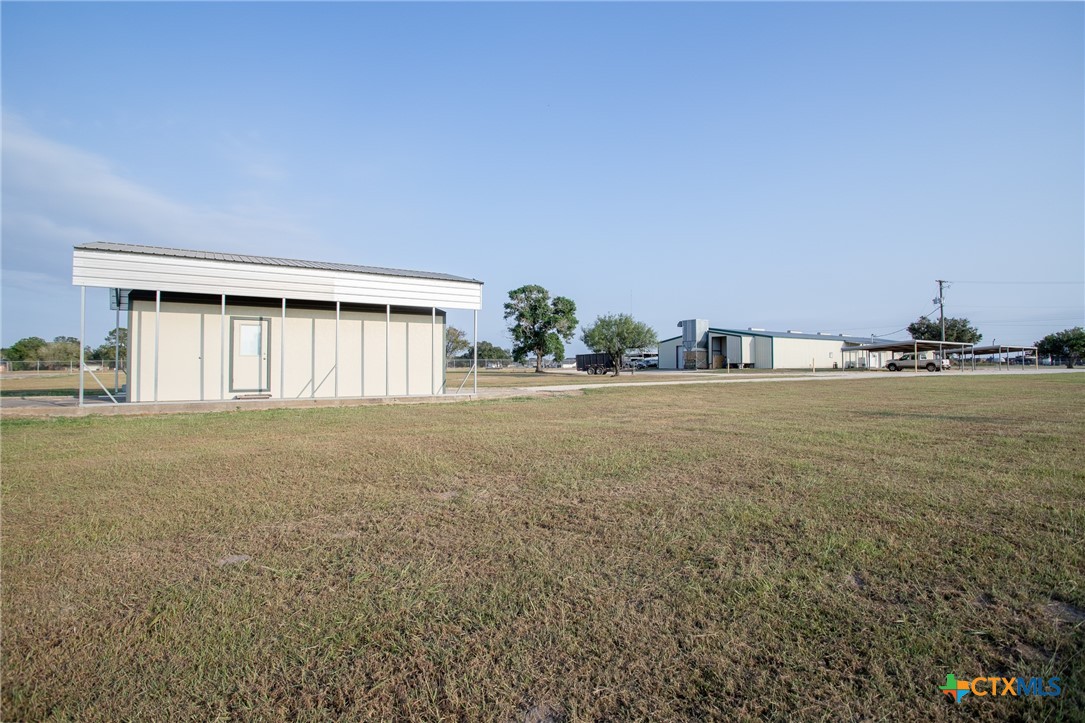 400 Warehouse Road Property Photo 14