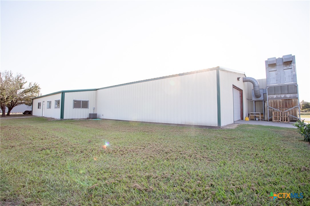 400 Warehouse Road Property Photo 20