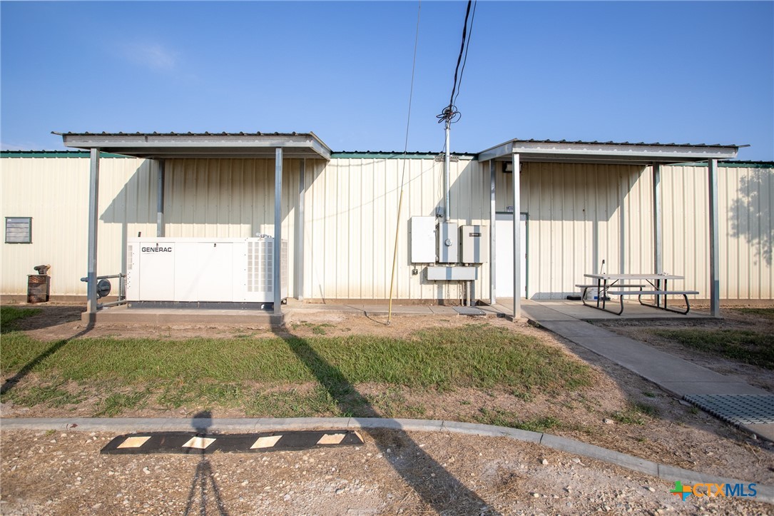 400 Warehouse Road Property Photo 26