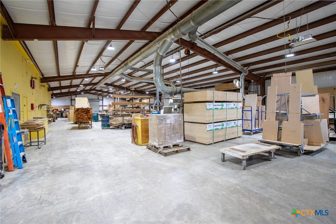 400 Warehouse Road Property Photo 28