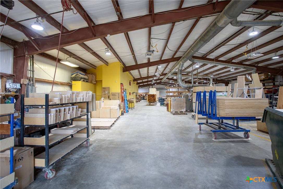 400 Warehouse Road Property Photo 29