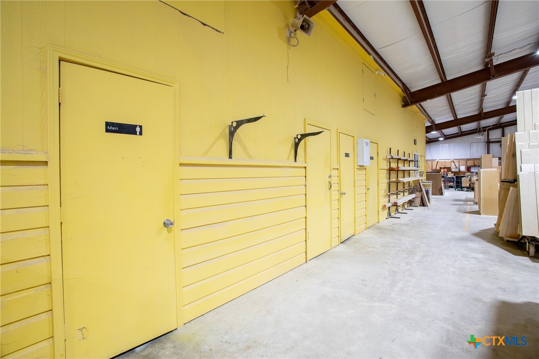 400 Warehouse Road Property Photo 38