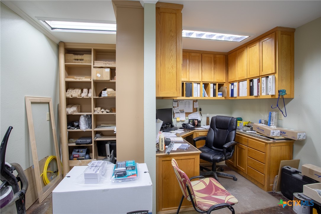 400 Warehouse Road Property Photo 46
