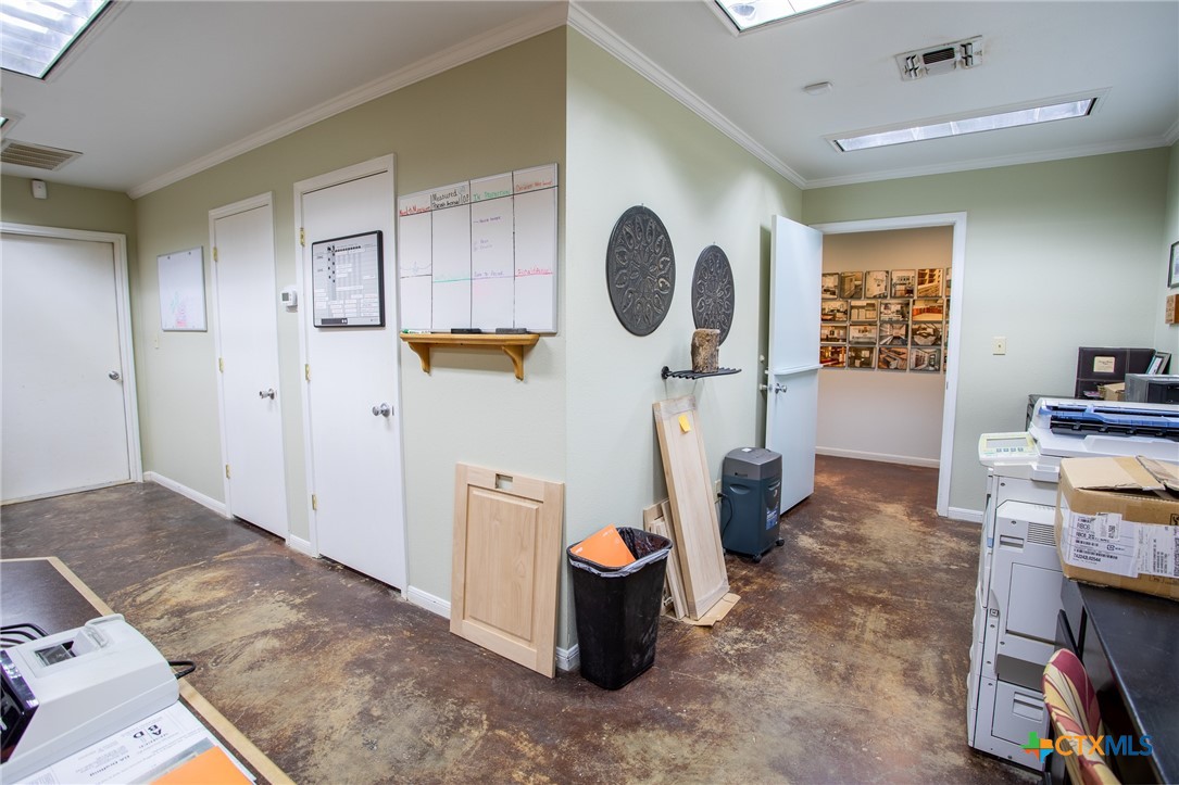 400 Warehouse Road Property Photo 47
