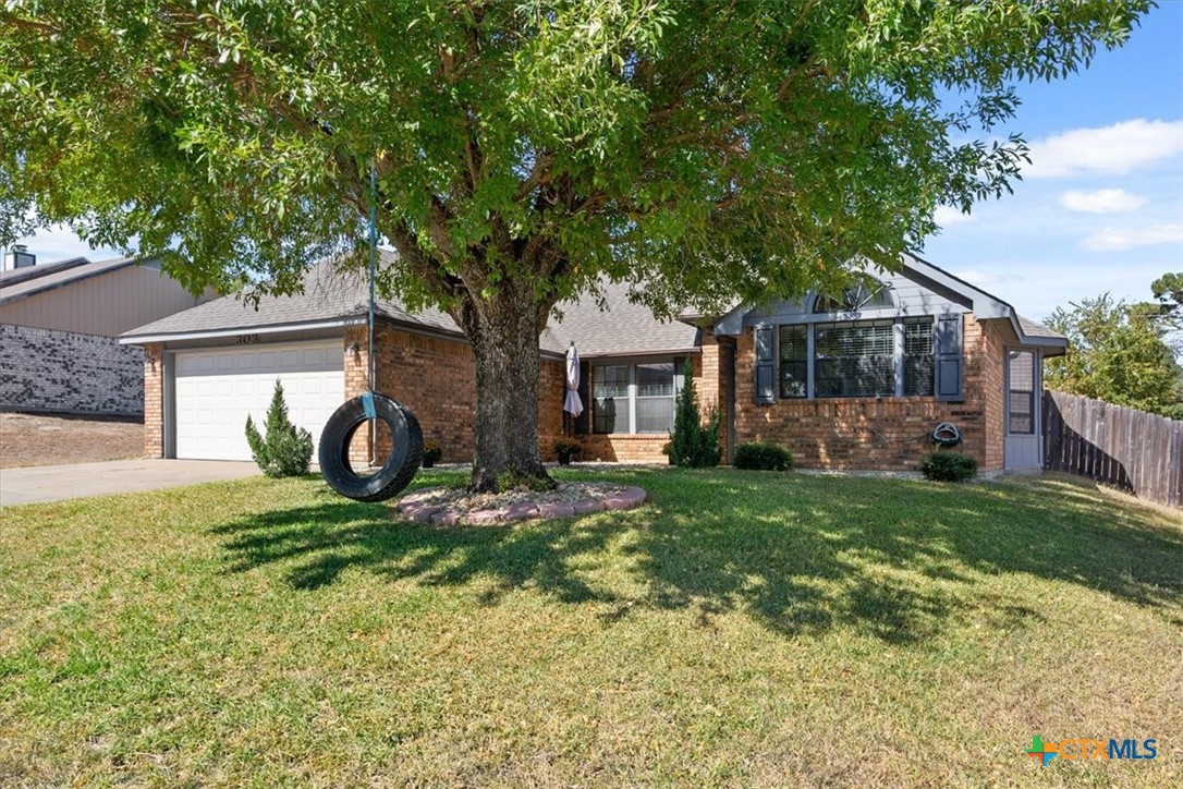 303 Eichelberger Drive Property Photo 1