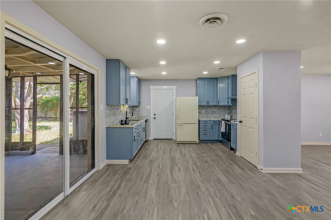 2225 Mcpherson Drive Property Photo 10