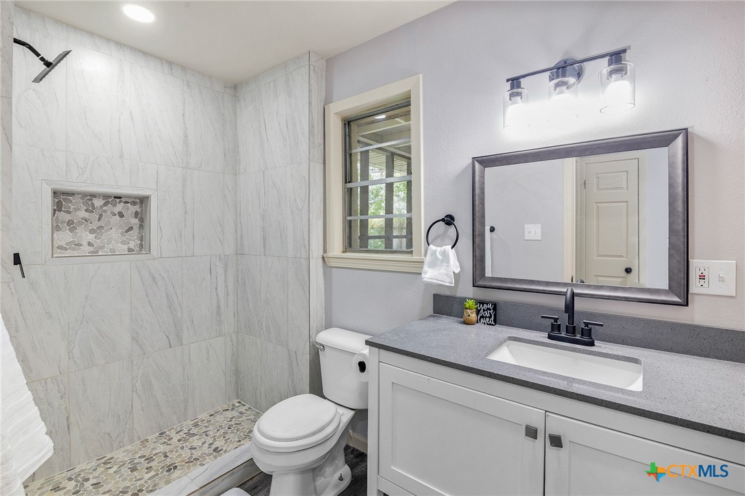 2225 Mcpherson Drive Property Photo 14
