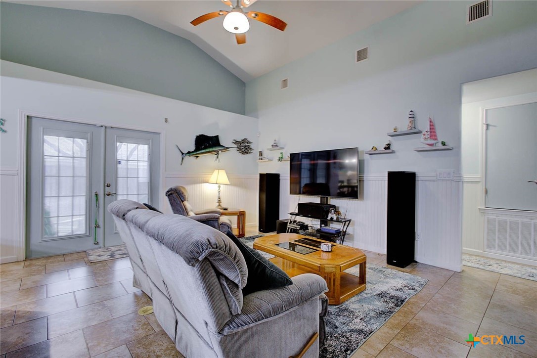126 Breezy Street Property Photo 6