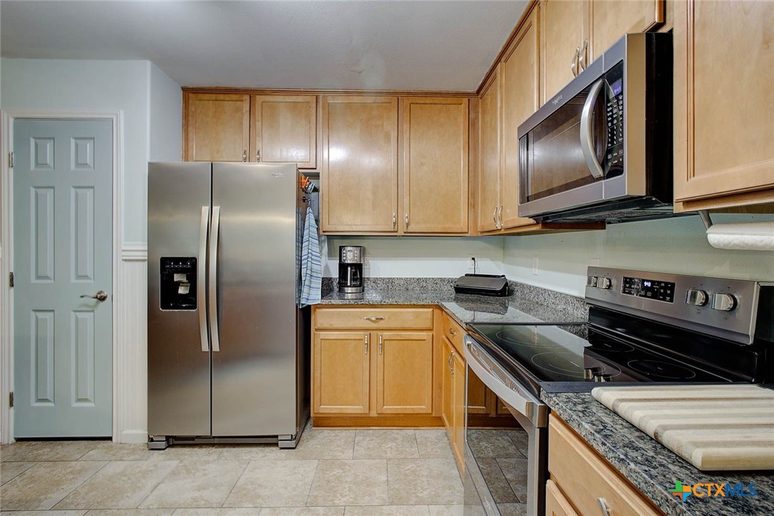 126 Breezy Street Property Photo 10