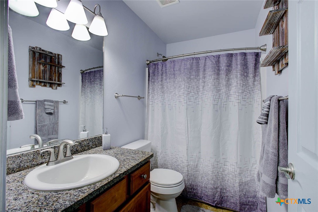 126 Breezy Street Property Photo 20