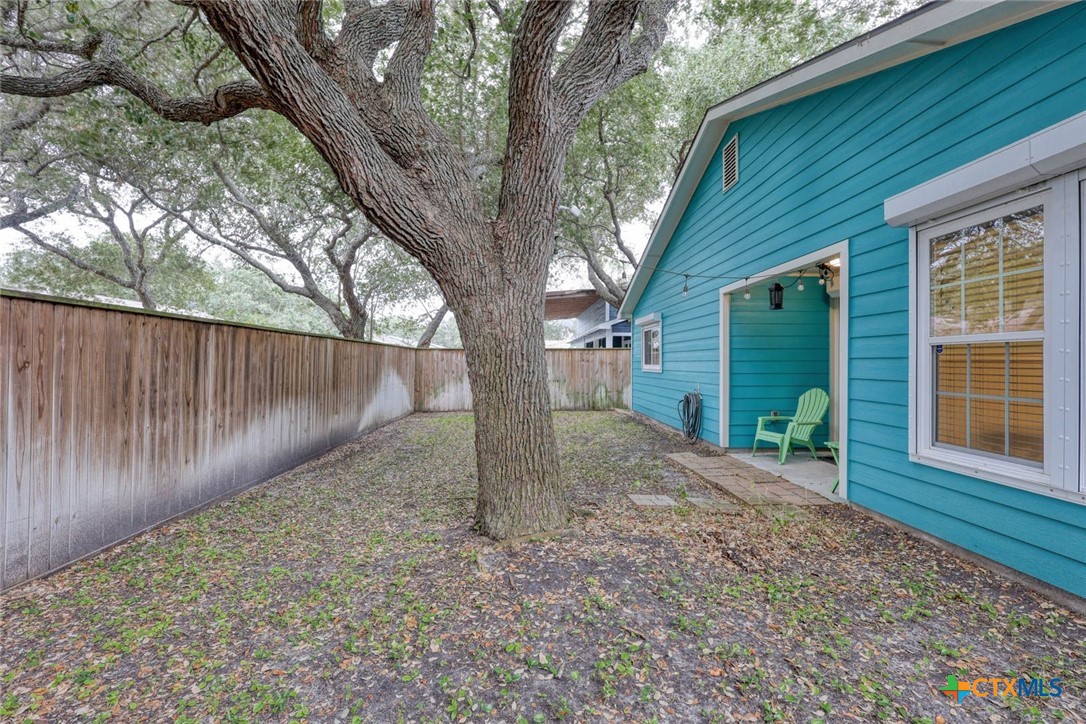126 Breezy Street Property Photo 26