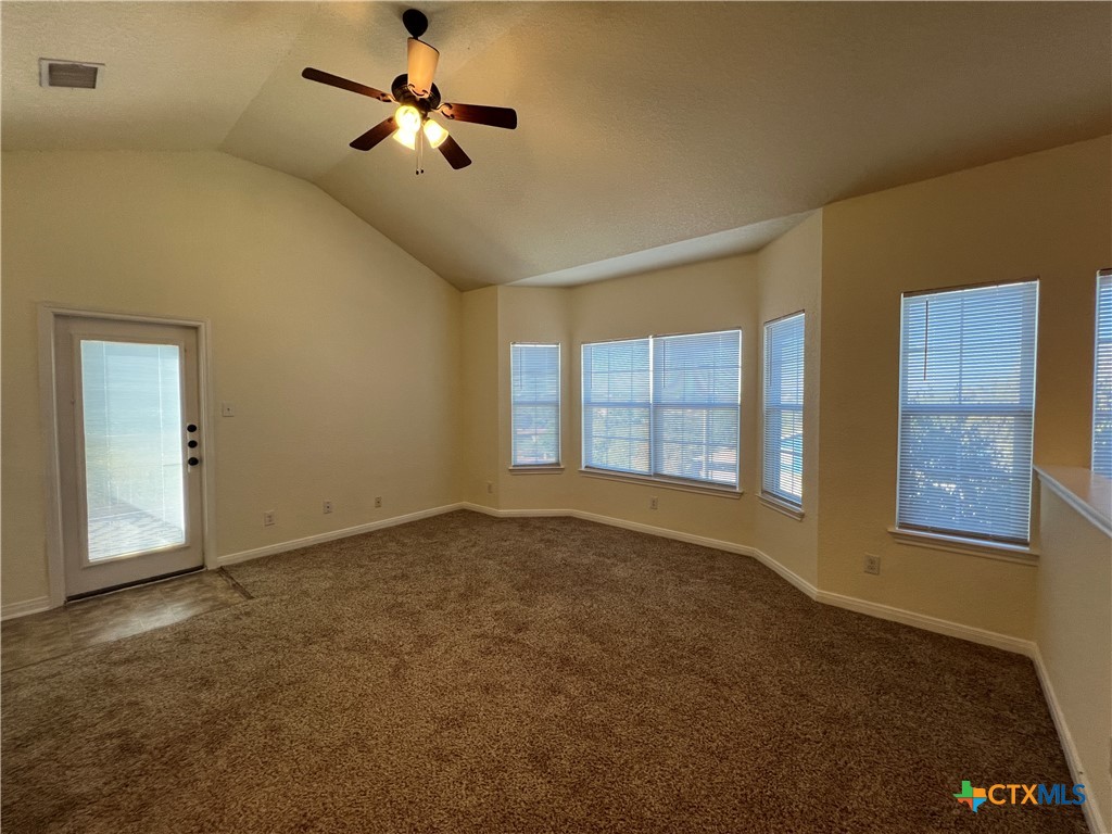 1268 Hillcrest Drive Property Photo 5