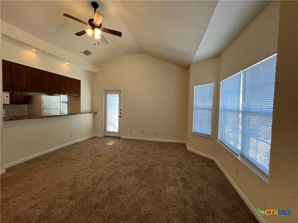 1268 Hillcrest Drive Property Photo 6