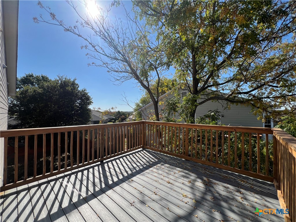 1268 Hillcrest Drive Property Photo 12