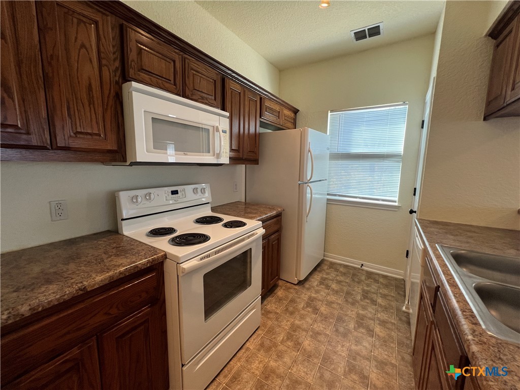 1268 Hillcrest Drive Property Photo 19