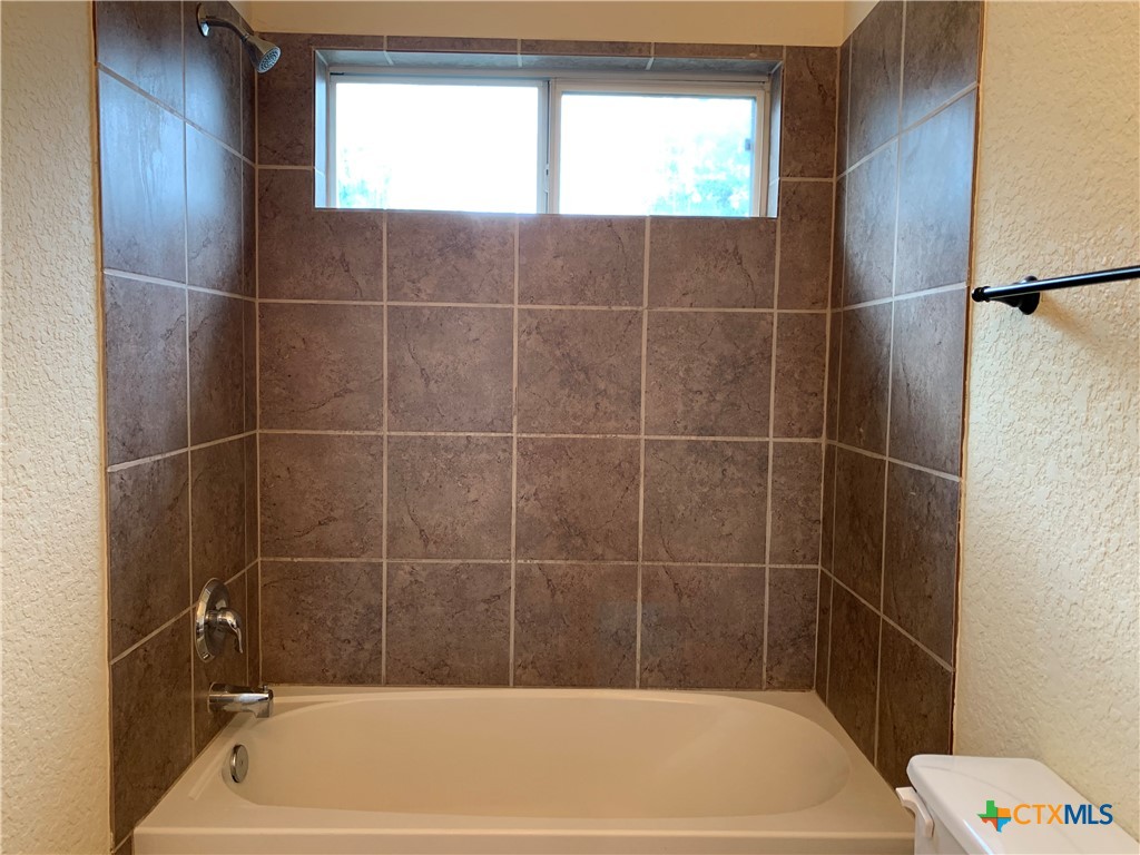 1268 Hillcrest Drive Property Photo 26
