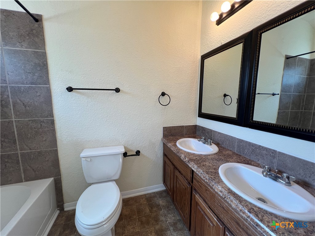 1268 Hillcrest Drive Property Photo 30