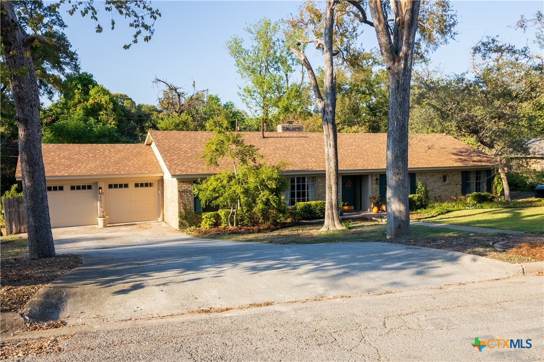 3906 El Capitan Drive Property Photo