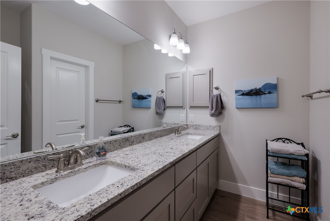 1163 Lavaca Property Photo 10