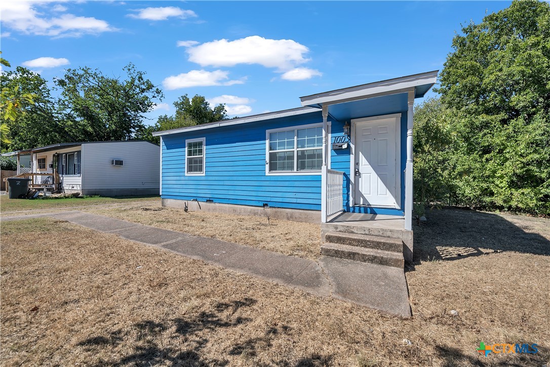 1005 S 6th Street Property Photo 2