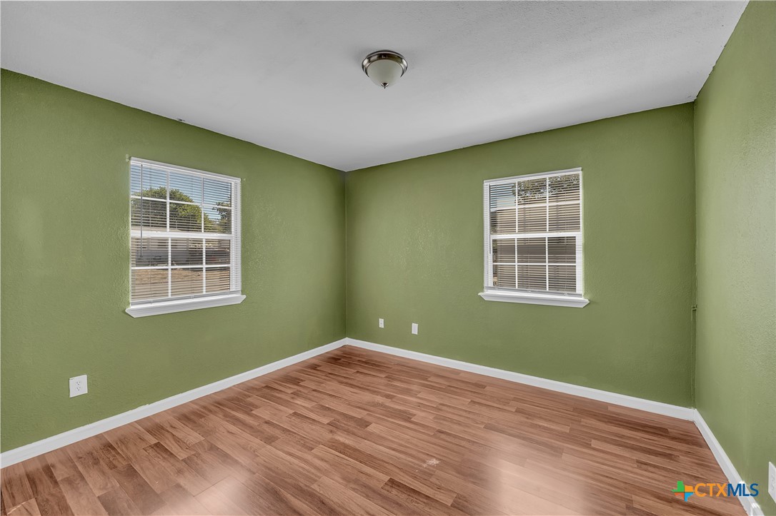 1005 S 6th Street Property Photo 8