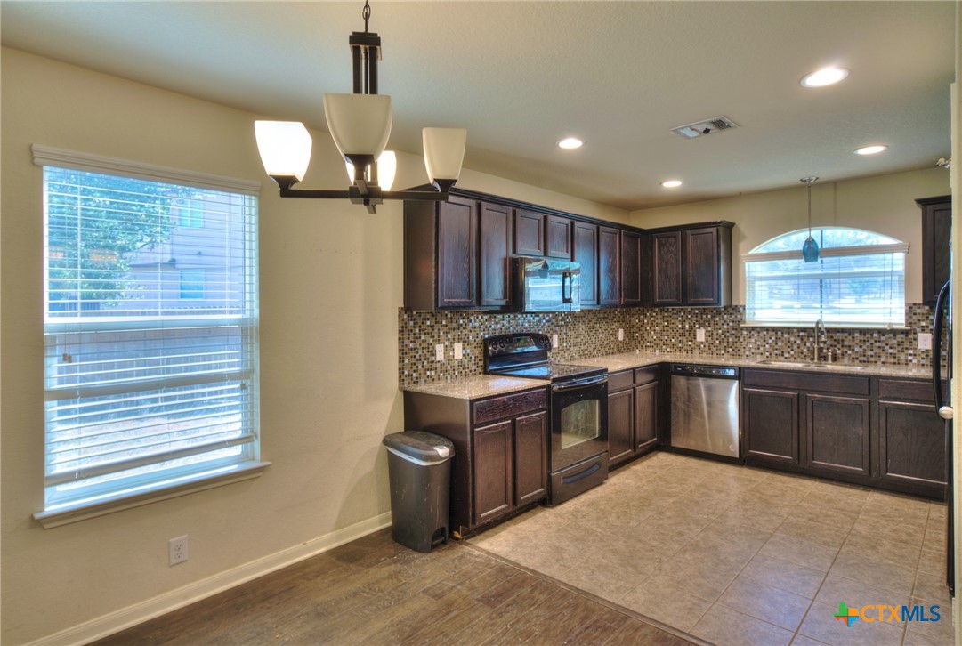 1116 Wind Haven Drive Property Photo 11