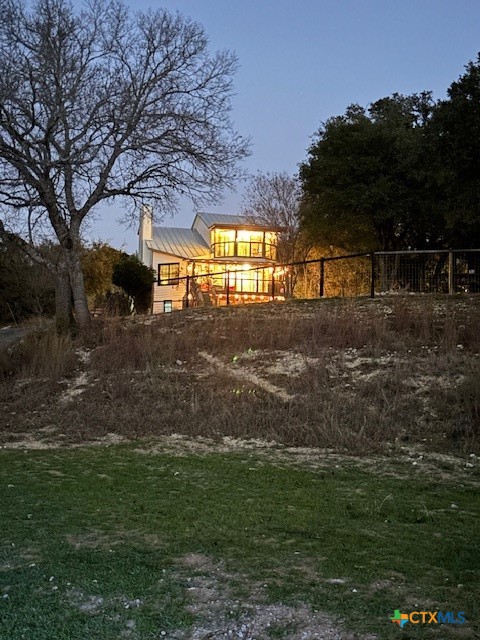 2198 Lakeshore Drive Property Photo 3