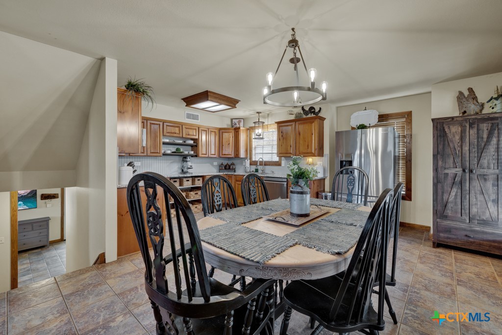 2198 Lakeshore Drive Property Photo 13