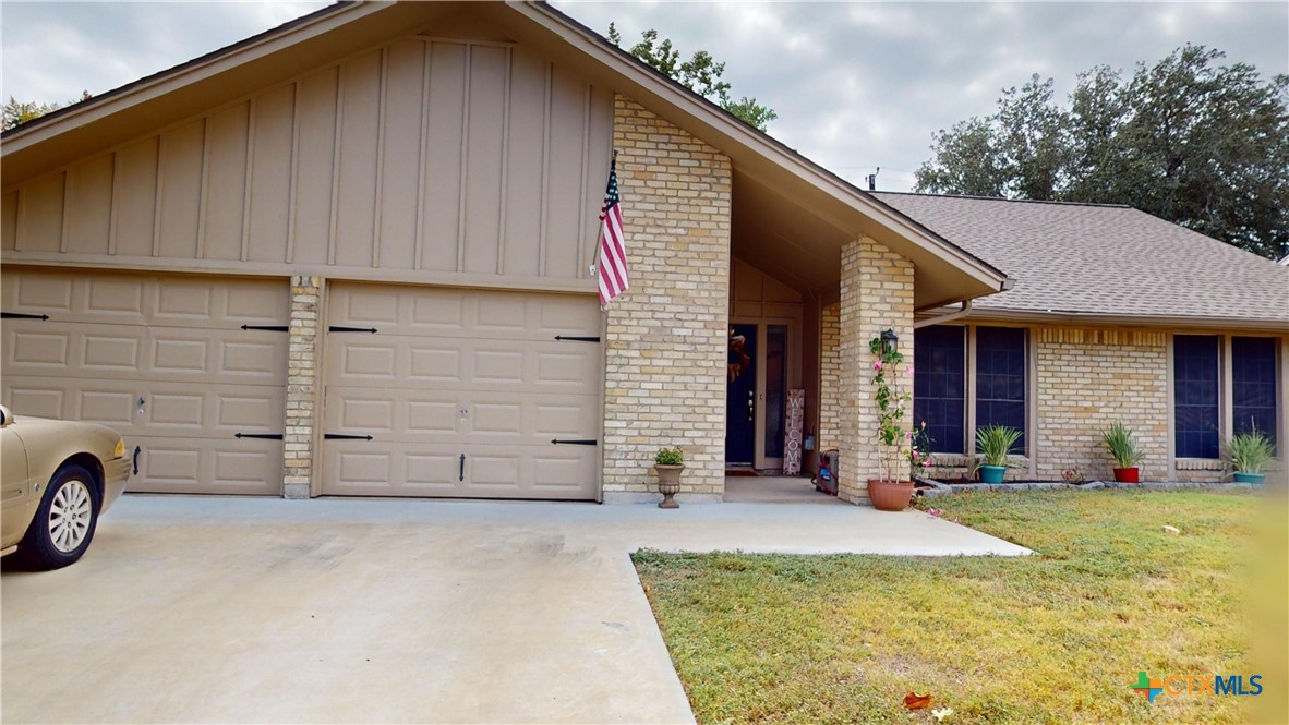 113 Bowling Green Drive Property Photo 1