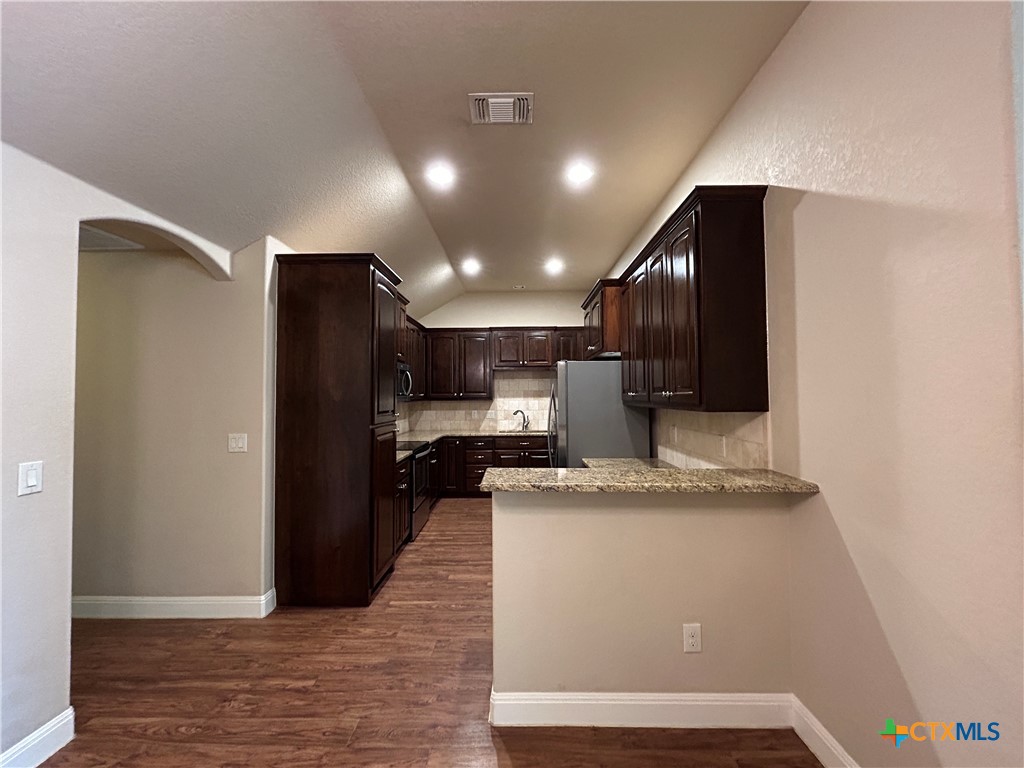 1125 Misty Acres Drive Property Photo 5