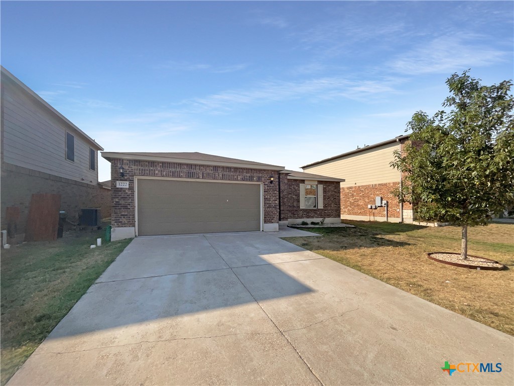 1222 Daffodil Drive Property Photo 9