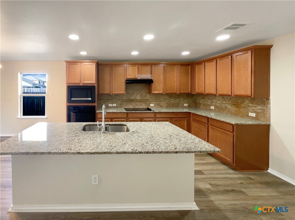 1222 Daffodil Drive Property Photo 10