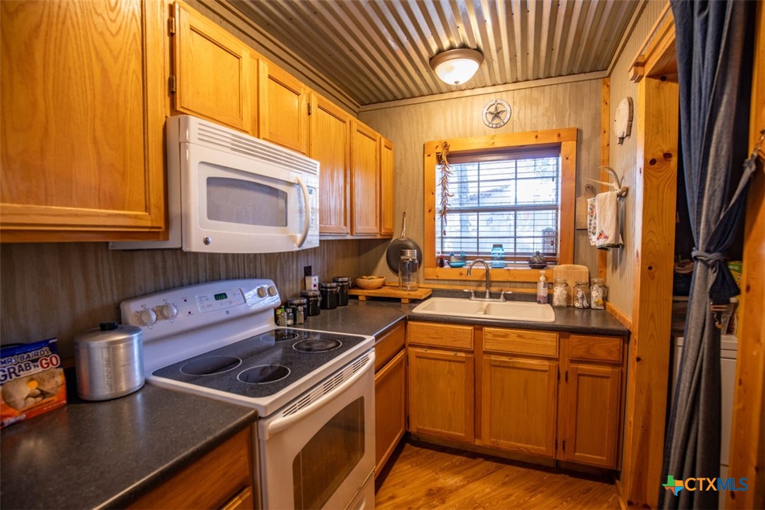 3321 County Road 457 Property Photo 18